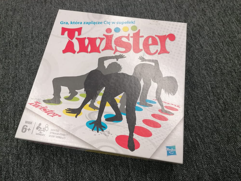 Pudełko z grą Twister